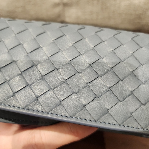 New Authentic Bottega Veneta Sky Blue Long Wallet - Picture 8 of 9